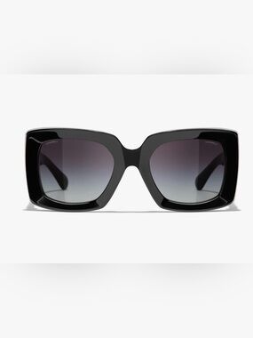 CHANEL Black Oversized Square Sunglasses with Gradient Lenses